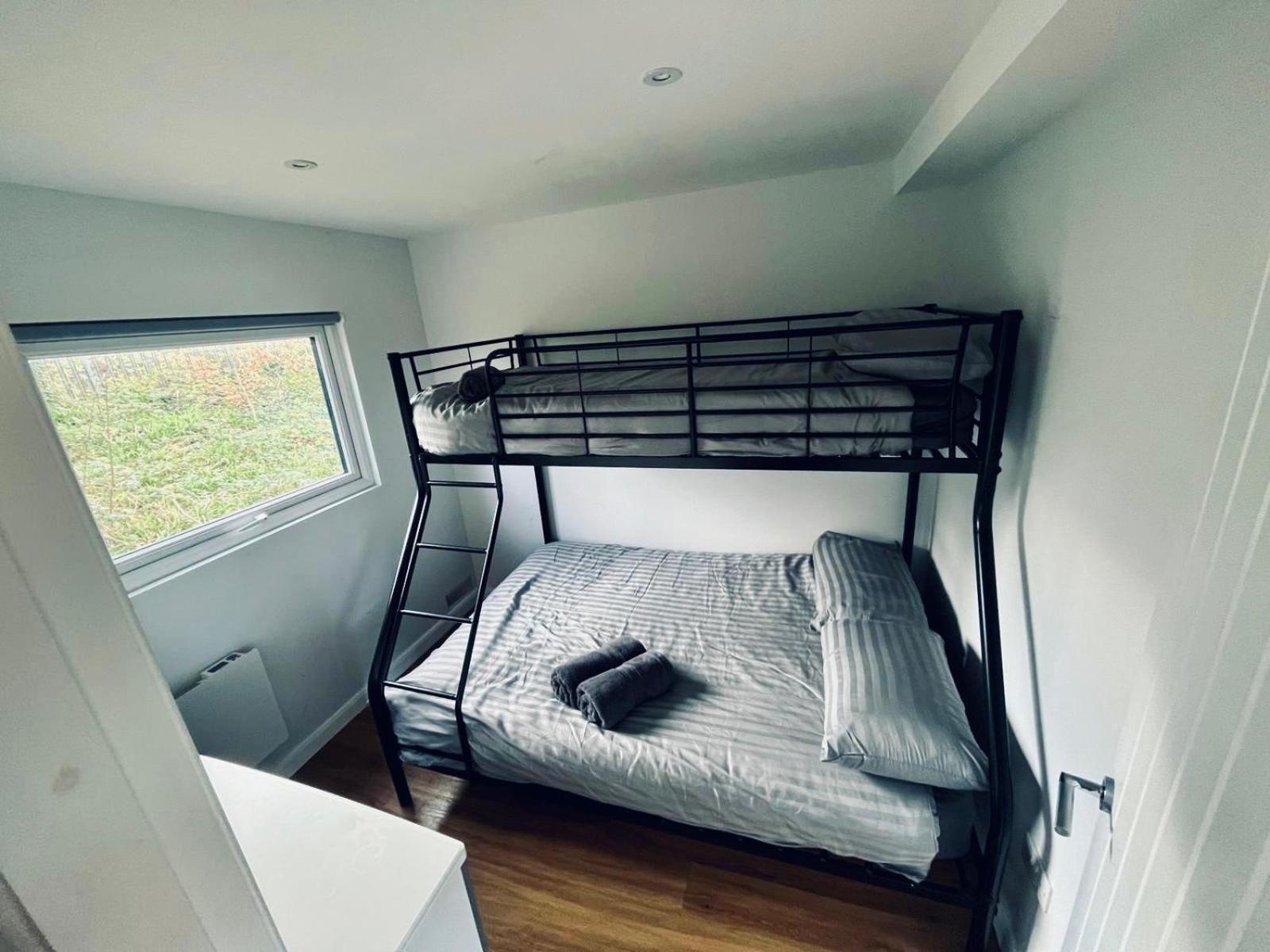 Cozy Snowdonia Chalet Карнарвон Экстерьер фото