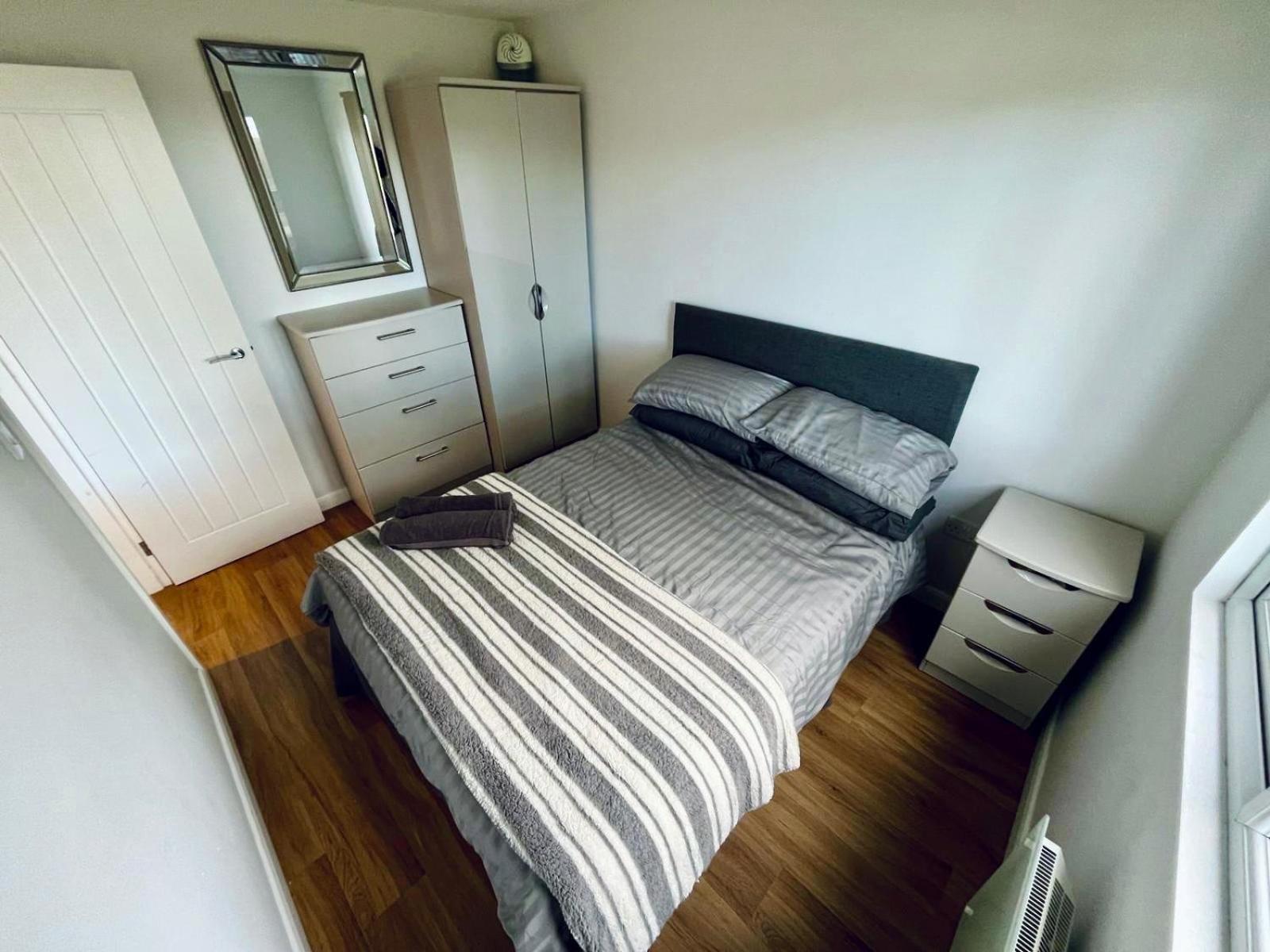 Cozy Snowdonia Chalet Карнарвон Экстерьер фото